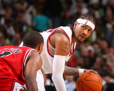 里程碑，海港中场徐新已为中国俱乐部出战200场比赛