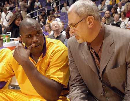 意媒：诺丁汉森林预计周二与尤文接触，以敲定道路的转会