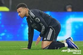 打枪！适配手机碎片时间生态，不同于动作大世界的二游赛道如何去做